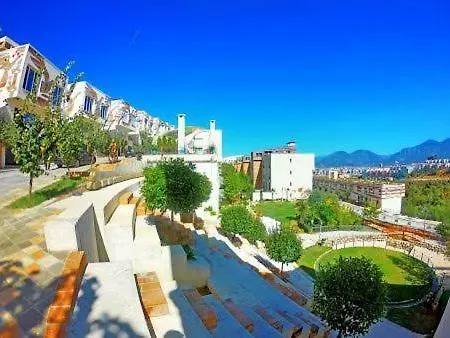 Deluxe Flat With Garden_tirana Apartament *
